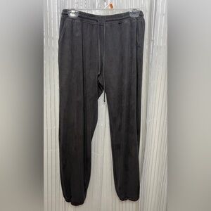 “Harmony & Havoc” Grey SZ: (M) Joggers Soft & Comfy Pockets NNTags